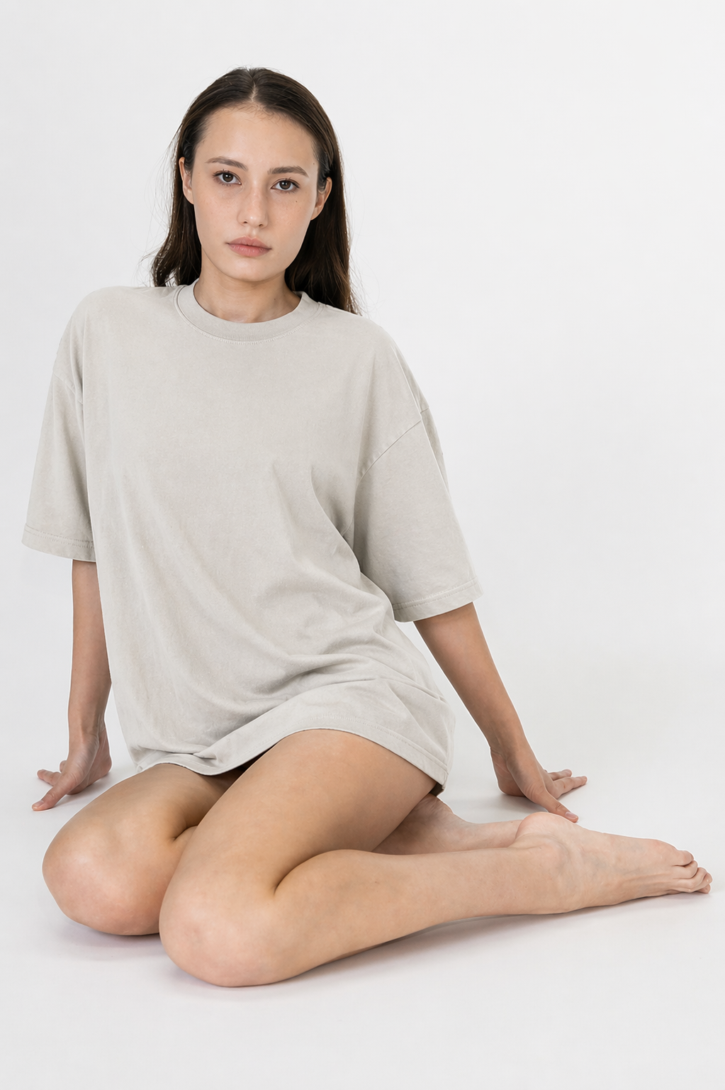 SIGNATURE GARMENT DYED HEAVYWEIGHT TEE - LIGHT GREY